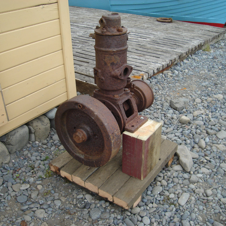 Rap glóðarhausvél  sem sett var 1942 í Þór EA 679